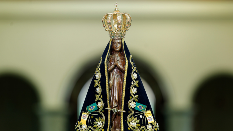 Senhora Aparecida: A Rainha do Brasil e a Devoção do Povo