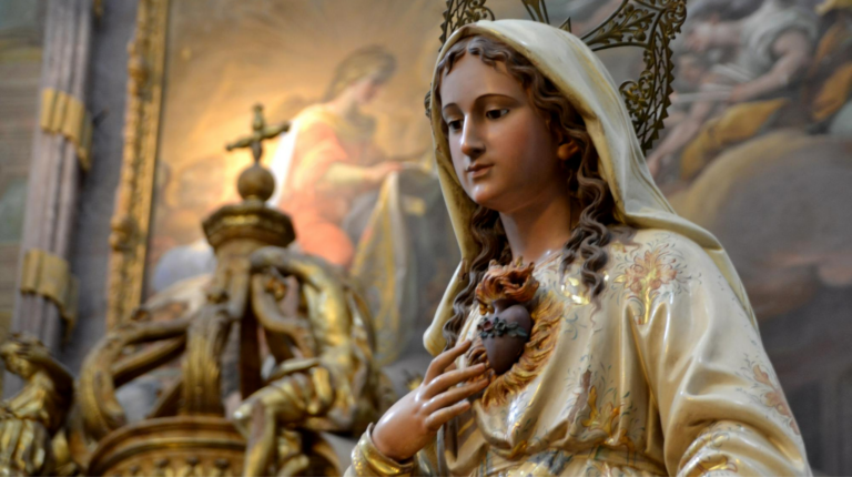 Nossa Senhora de Fátima: Uma Devoção Abençoada