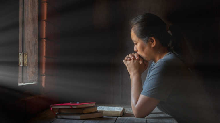 A VIDA DE ORAÇÃO E DE MILAGRES DE SANTA RITA