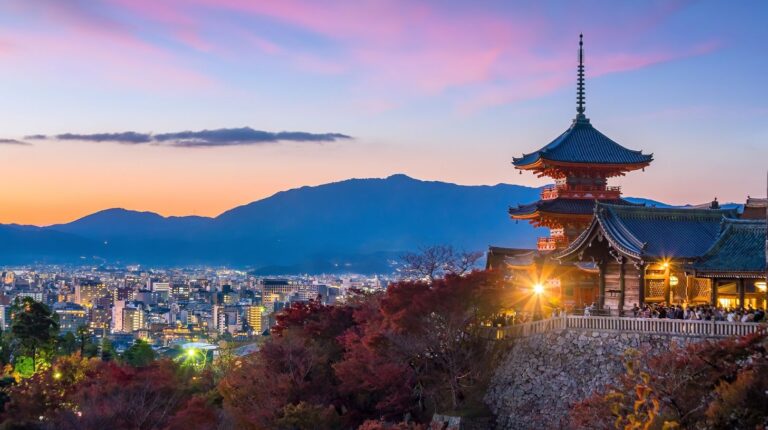 Templo Kiyomizu-dera, Quioto: O esplendor sagrado e a vista deslumbrante da cidade