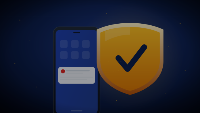 Telemóvel com notificação ao lado de escudo dourado com símbolo de aprovação a representar proteção bancária do Banco de Portugal