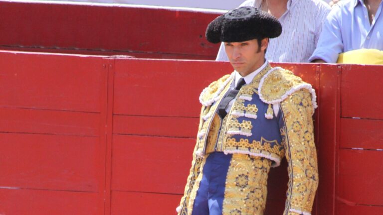 Após Maria Cerqueira Gomes, Cayetano Rivera vive novo amor