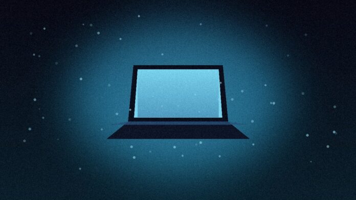 Computador portatil iluminado sobre fundo azul, simbolo da formacao em competencias digitais apoiada pelo IEFP